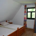 Prázdninový dům Mit Schwimmbad In Dargun *