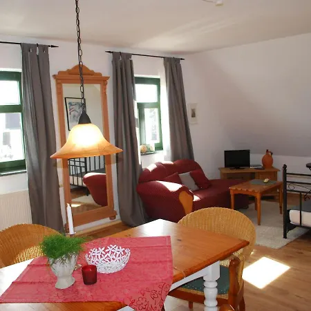 Mit Schwimmbad In Dargun Barlin