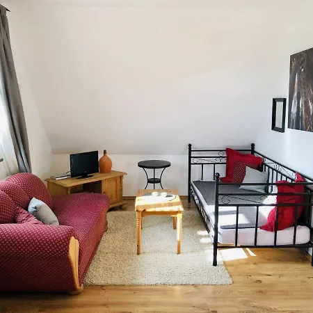 Mit Schwimmbad In Dargun Semesterbostad