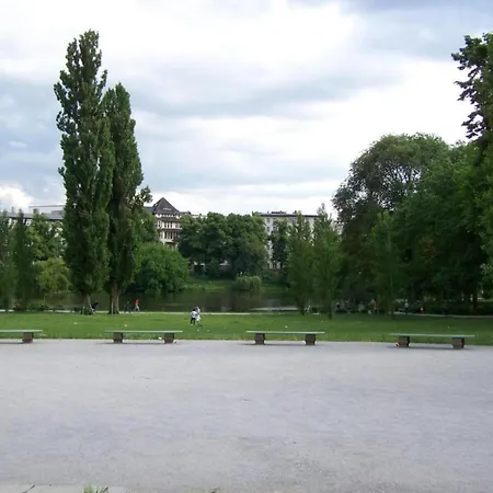 Mit Schwimmbad In Dargun *